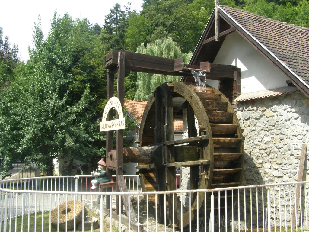 Rodinne Ubytovani Na Habesi Crhov Exterior foto